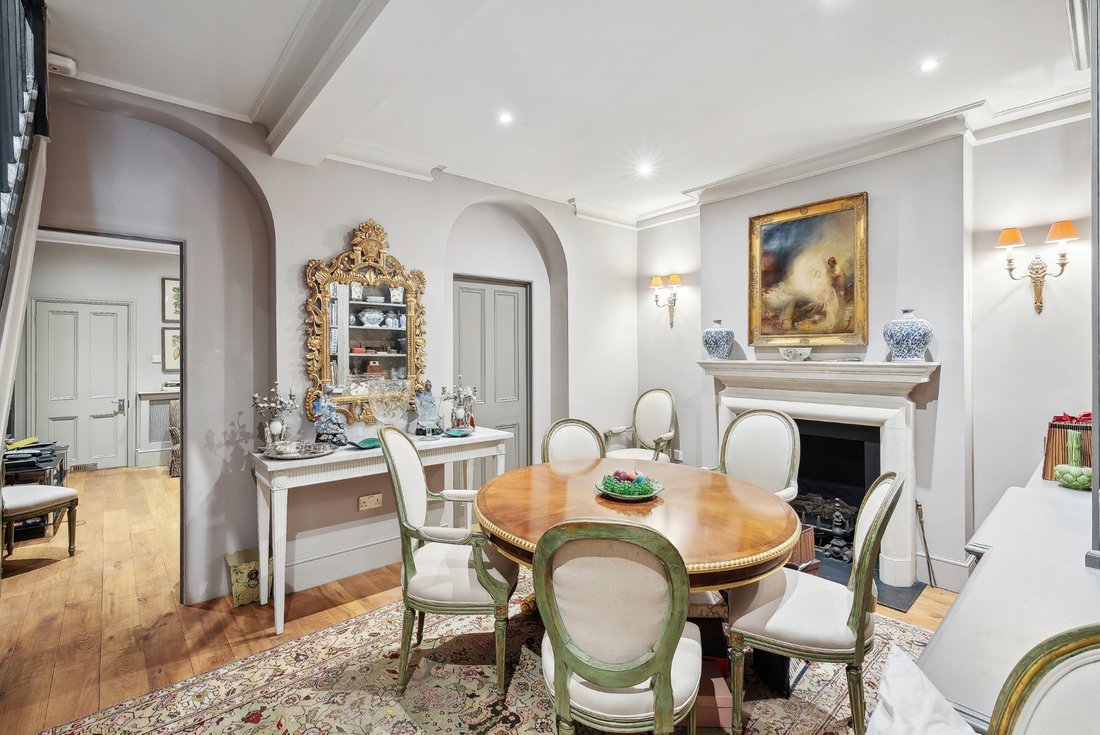 Albion Street, Hyde Park, London, W2 In London, England, United Kingdom For Sale (13334016)