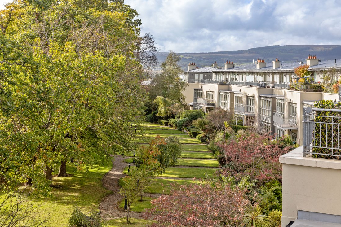 18 Yeats Hall In Lucan, County Dublin, Ireland For Sale (13334271)