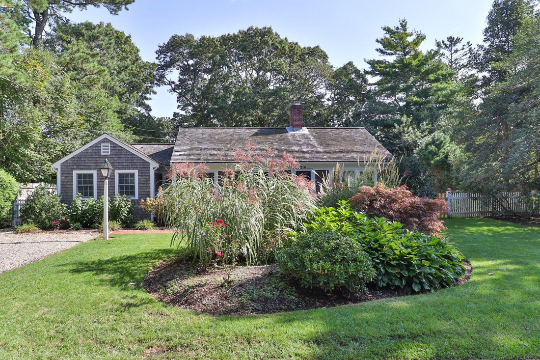 Timeless Elegance In Osterville In Barnstable, Massachusetts, United