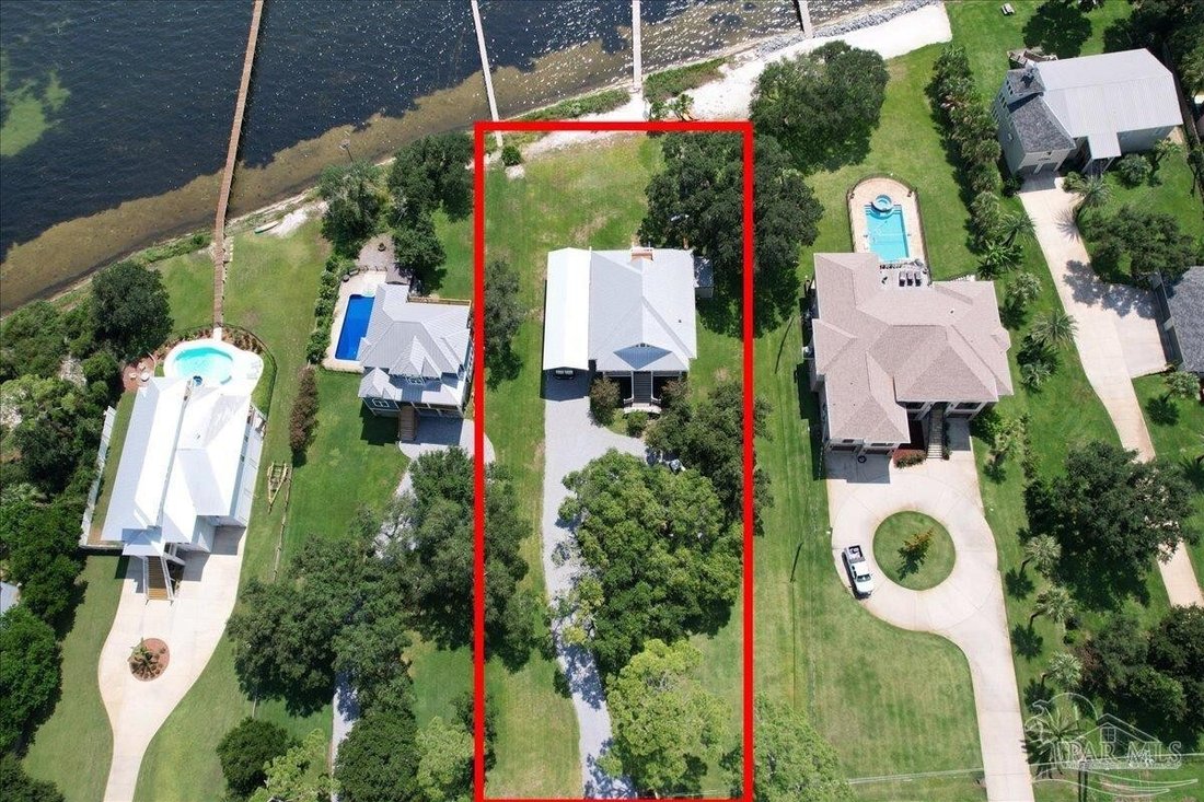 Upscale Property That Embodies In Gulf Breeze, Florida, United States