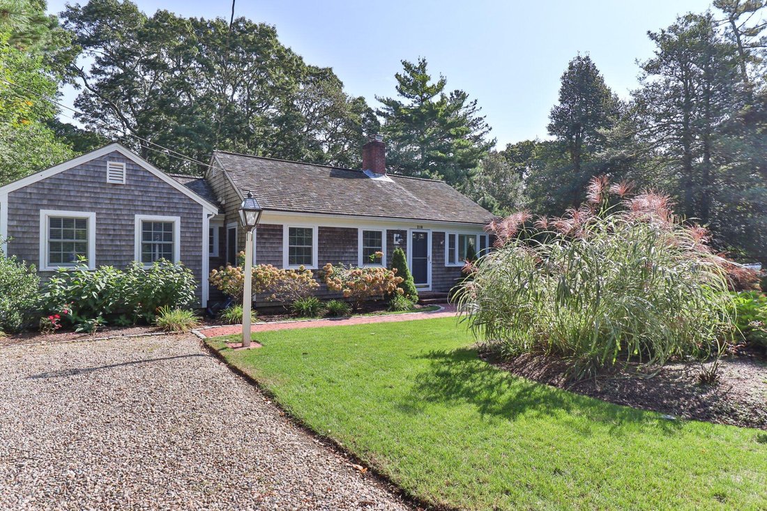 Timeless Elegance In Osterville In Barnstable, Massachusetts, United