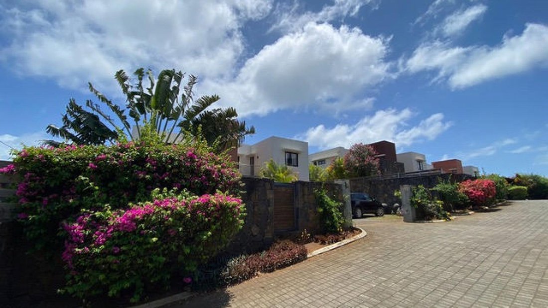 House in Grand Gaube, Rivière du Rempart District, Mauritius 2 - 13335850
