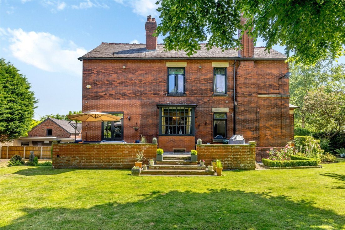 4 Bedroom Detached House For Sale In In Marple, England, United Kingdom