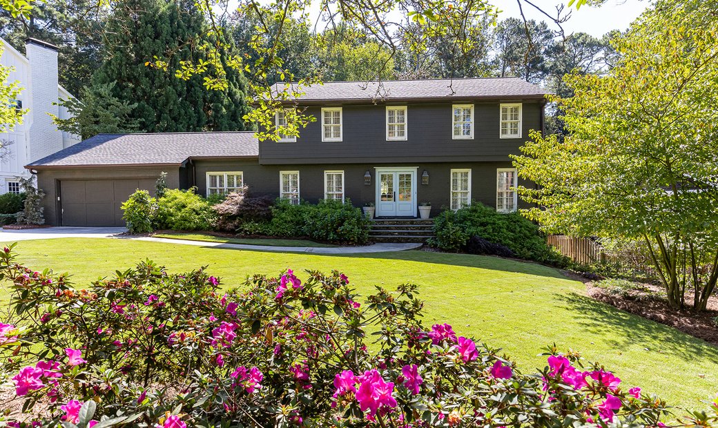 Home In Paradise Neighborhood In Brookhaven, United