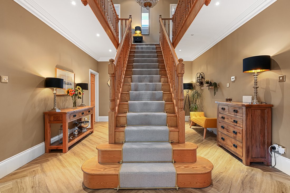 5 Bedroom Detached House For Sale In Maldon In Maldon, England, United