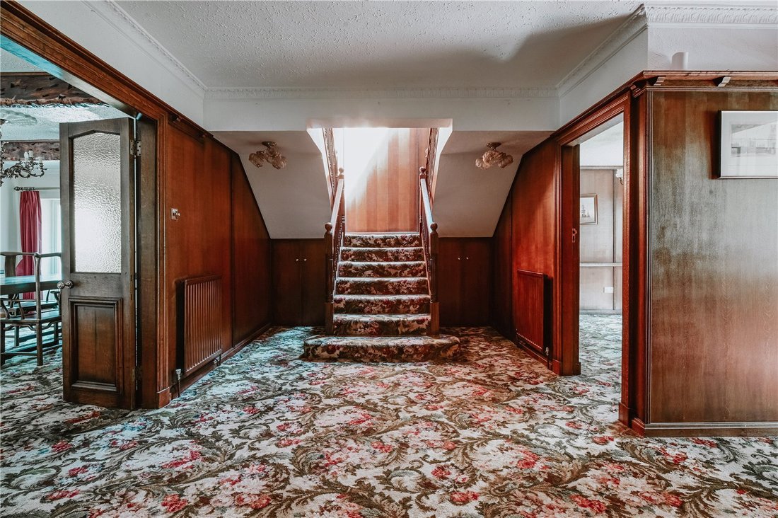 7 Bedroom House For Sale In Iver In Iver, England, United Kingdom For