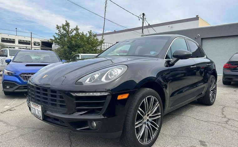 New 2023 Porsche Macan S 4D Sport Utility in Thousand Oaks