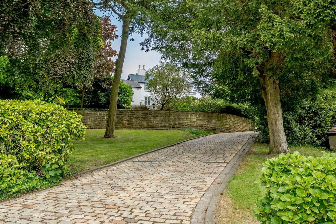 7 Bedroom Detached House For Sale In Derby In Quarndon, England, United