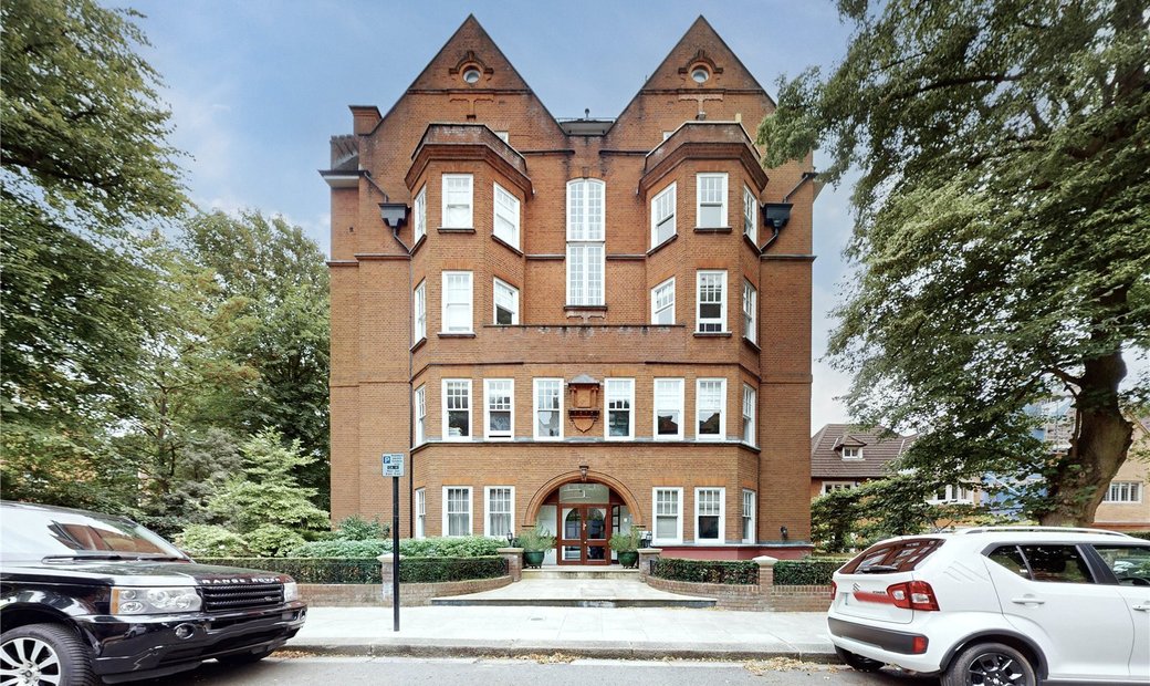 2 Bedroom Apartment For Sale In London In London, England, United Kingdom For Sale (13318800)