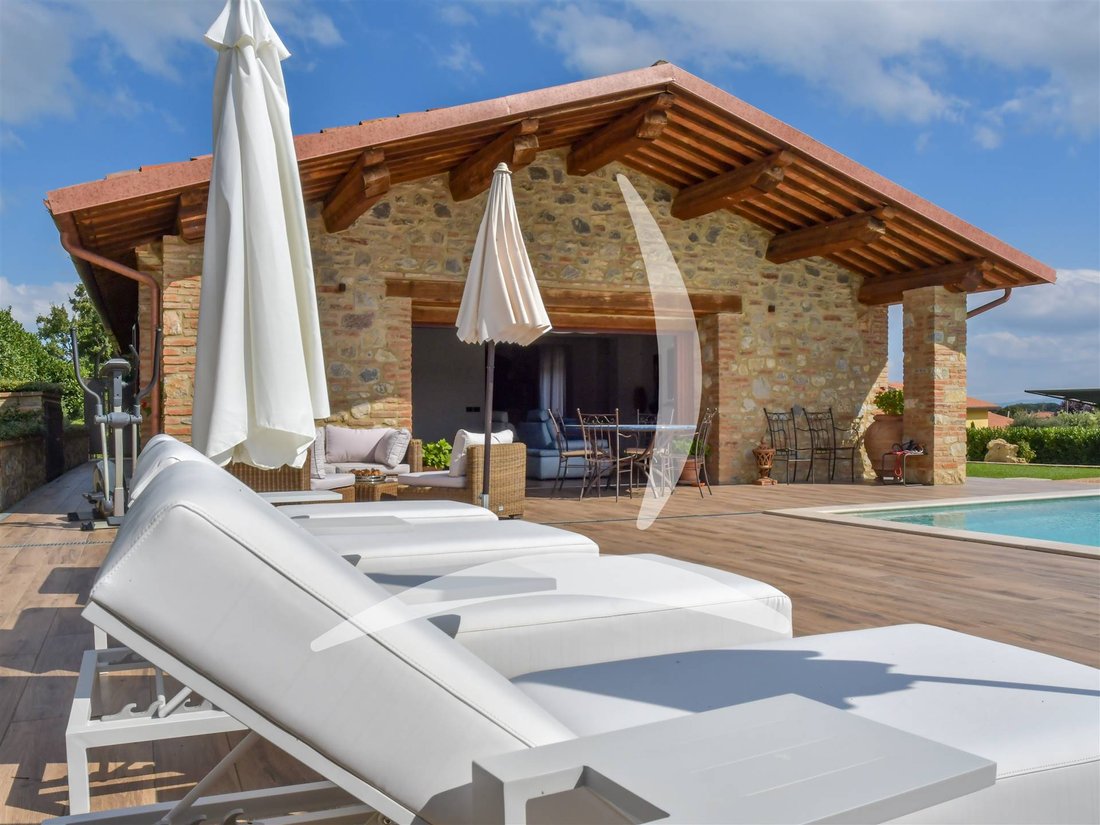 Villa in Castiglione del Lago, Umbria, Italy 1 - 13335519