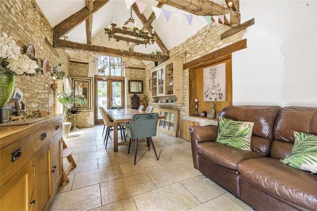 5 Bedroom Detached House For Sale In In Corsham, England, United