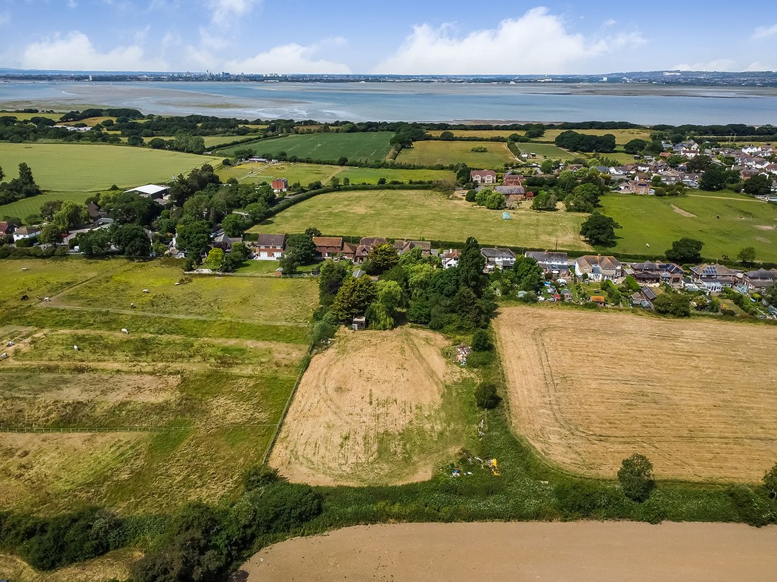 5-bedroom-detached-house-for-sale-in-in-hayling-island-england-united