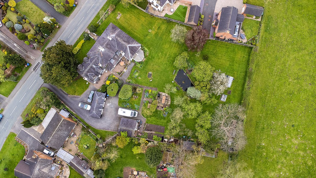 7 Bedroom Detached House For Sale In Rolleston On Dove, England, United