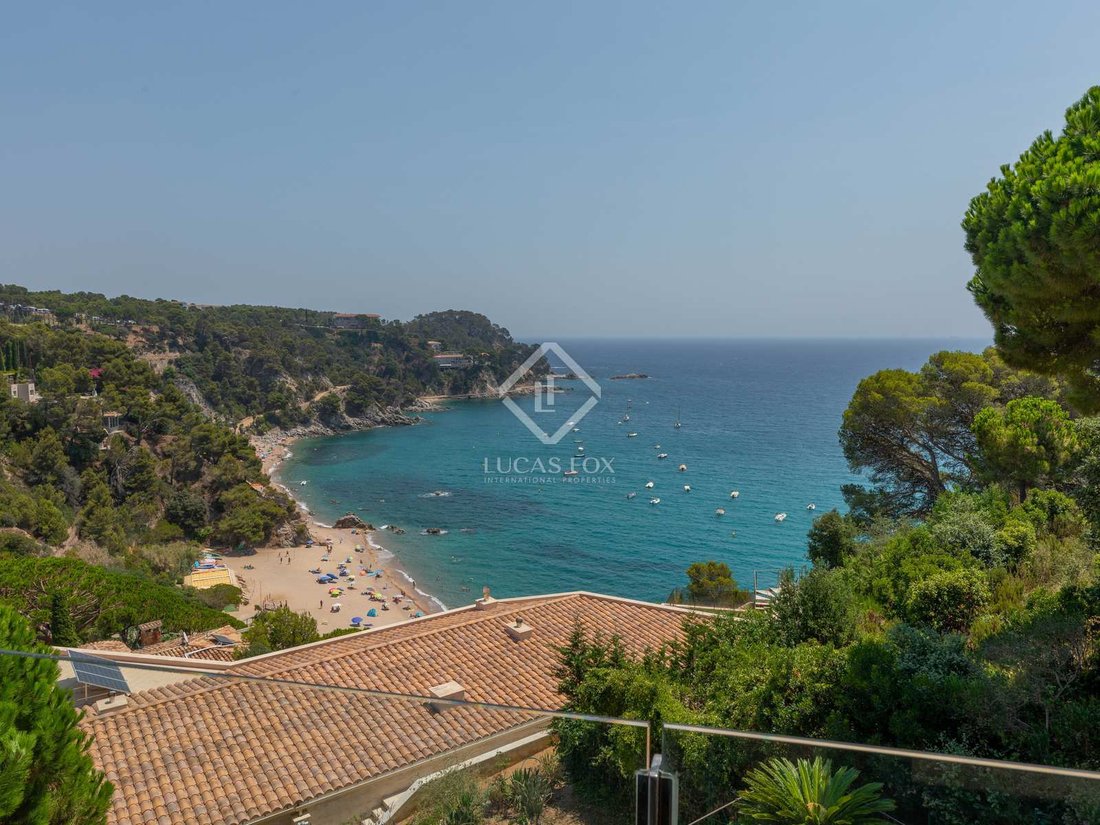 Tossa De Mar House / Villa In Tossa De Mar, Catalonia, Spain For Sale