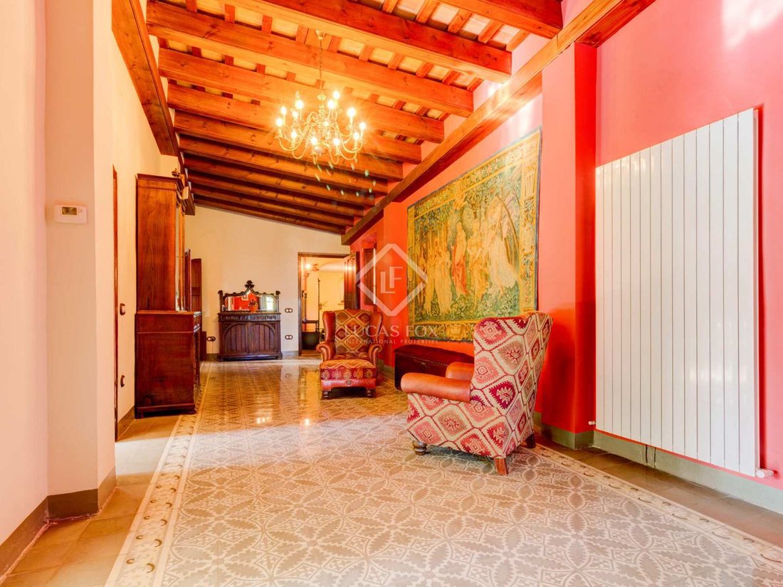 Whispers of Santes Creus: A Monastery’s Timeless Palace in Catalonia - 5