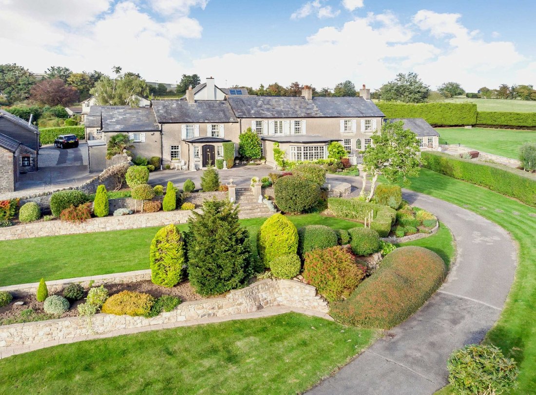 5 Bedroom Detached House For Sale In In Pentyrch, Wales, United Kingdom