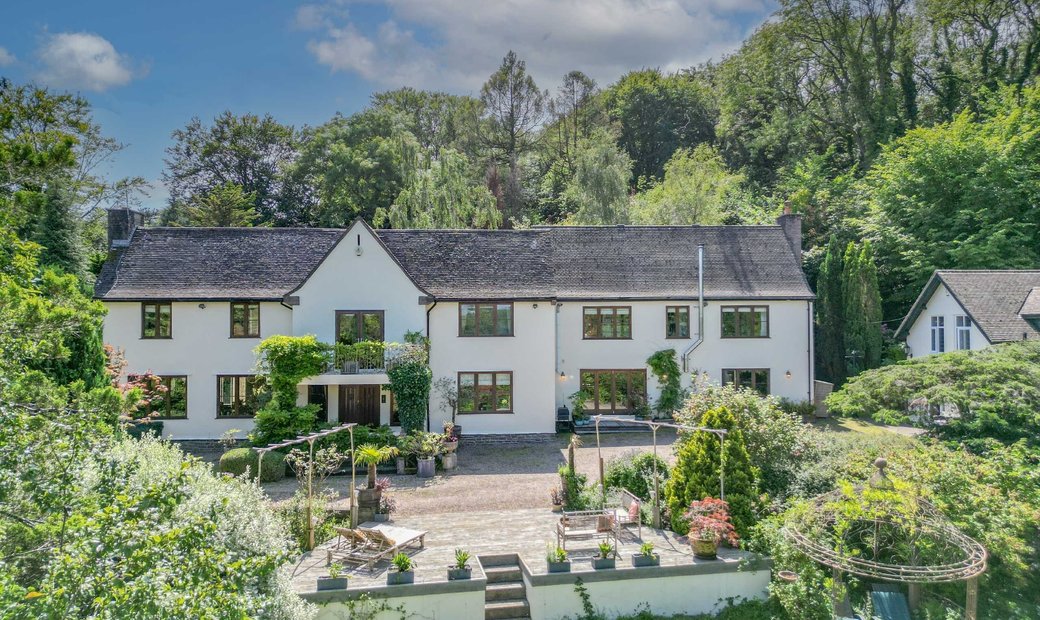 6 Bedroom Detached House For Sale In In Dinas Powys, Wales, United