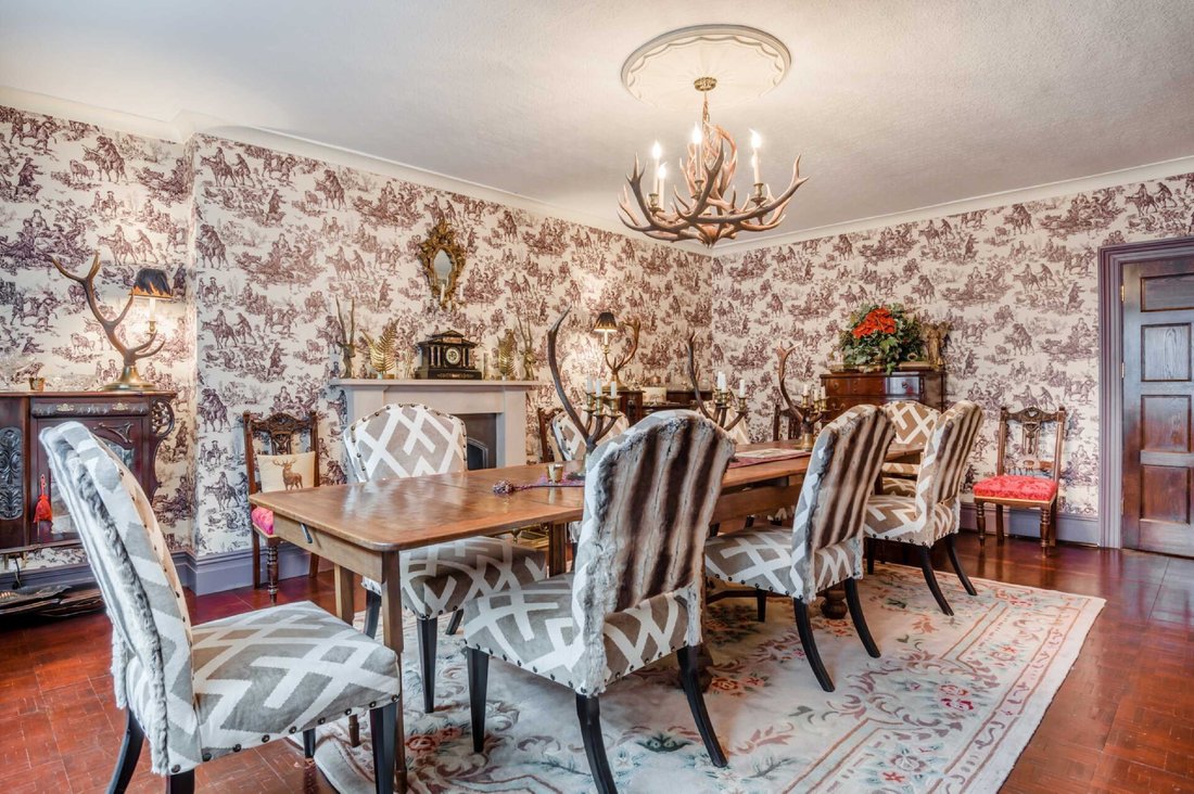 5 Bedroom Detached House For Sale In In Pentyrch, Wales, United Kingdom