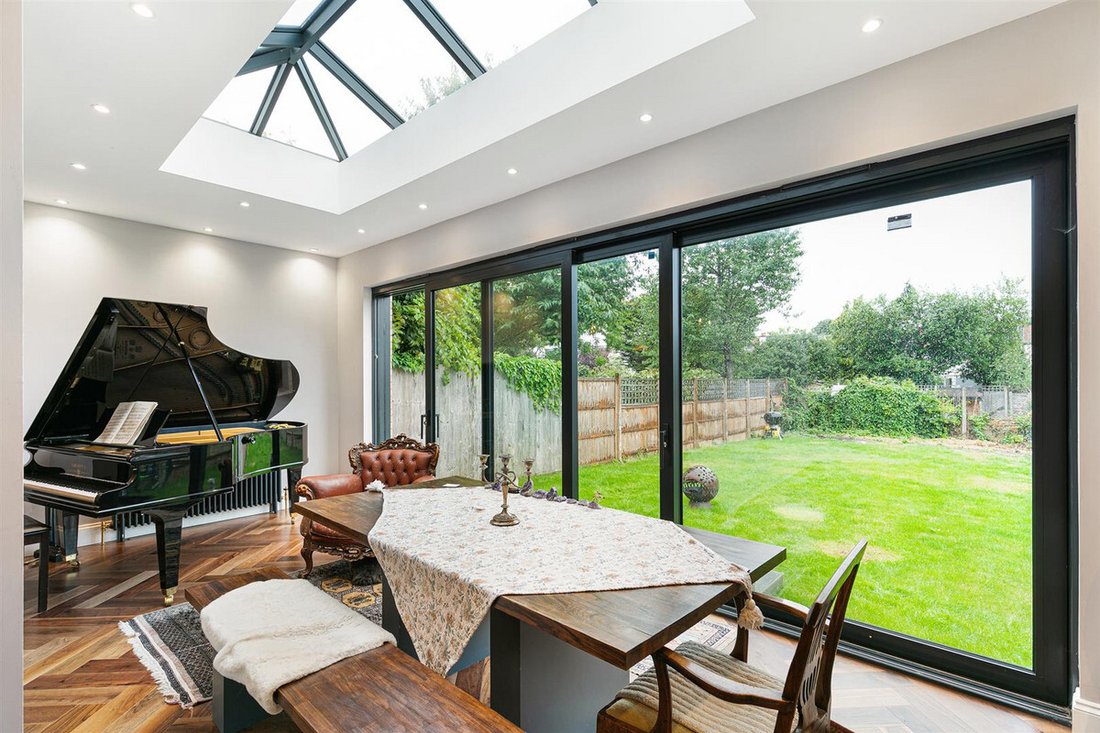 House in Turnham Green, Hounslow, England 5 - 13318458