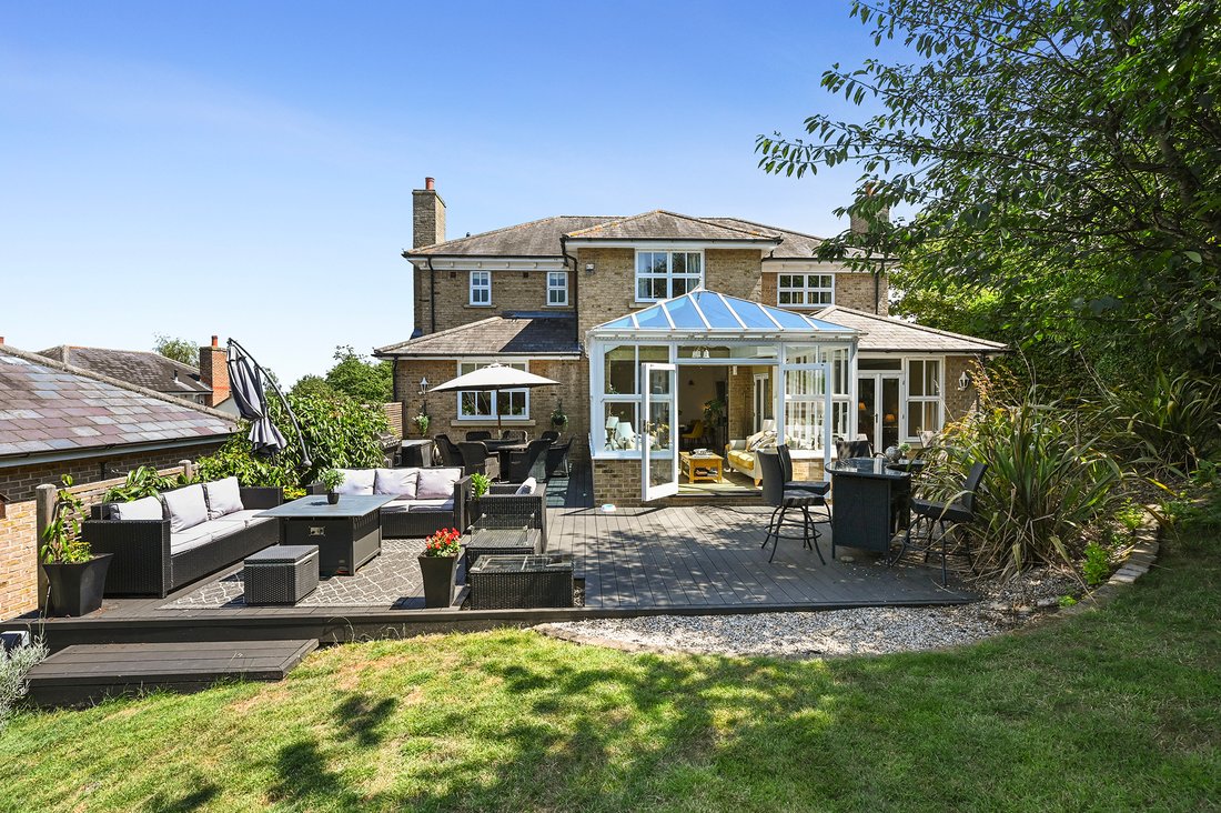 5 Bedroom Detached House For Sale In Maldon In Maldon, England, United