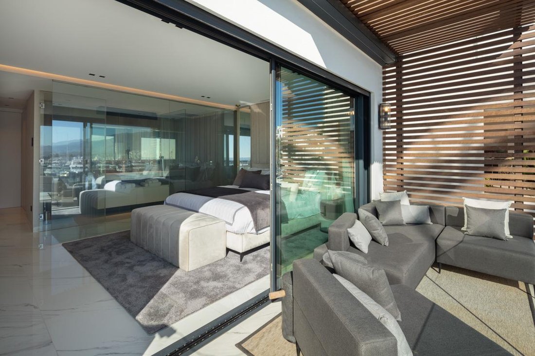 Apartment in Puerto Banus, Marbella, Spain 3 - 13337628