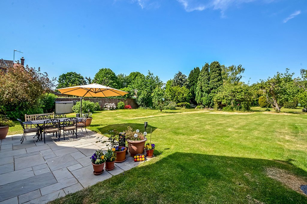 5 Bedroom Detached House For Sale In Havant In Havant, England, United