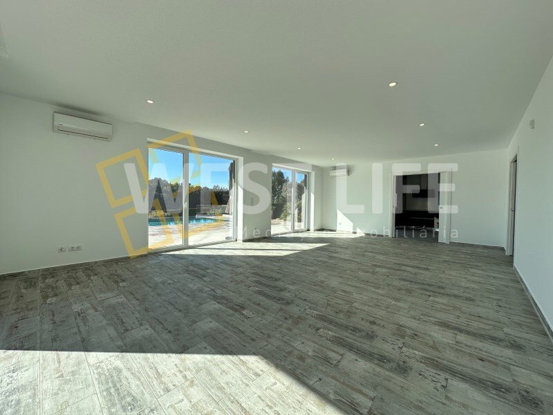 House 4 Bedrooms Sale Mafra In Mafra, Lisbon, Portugal For Sale (13336192)