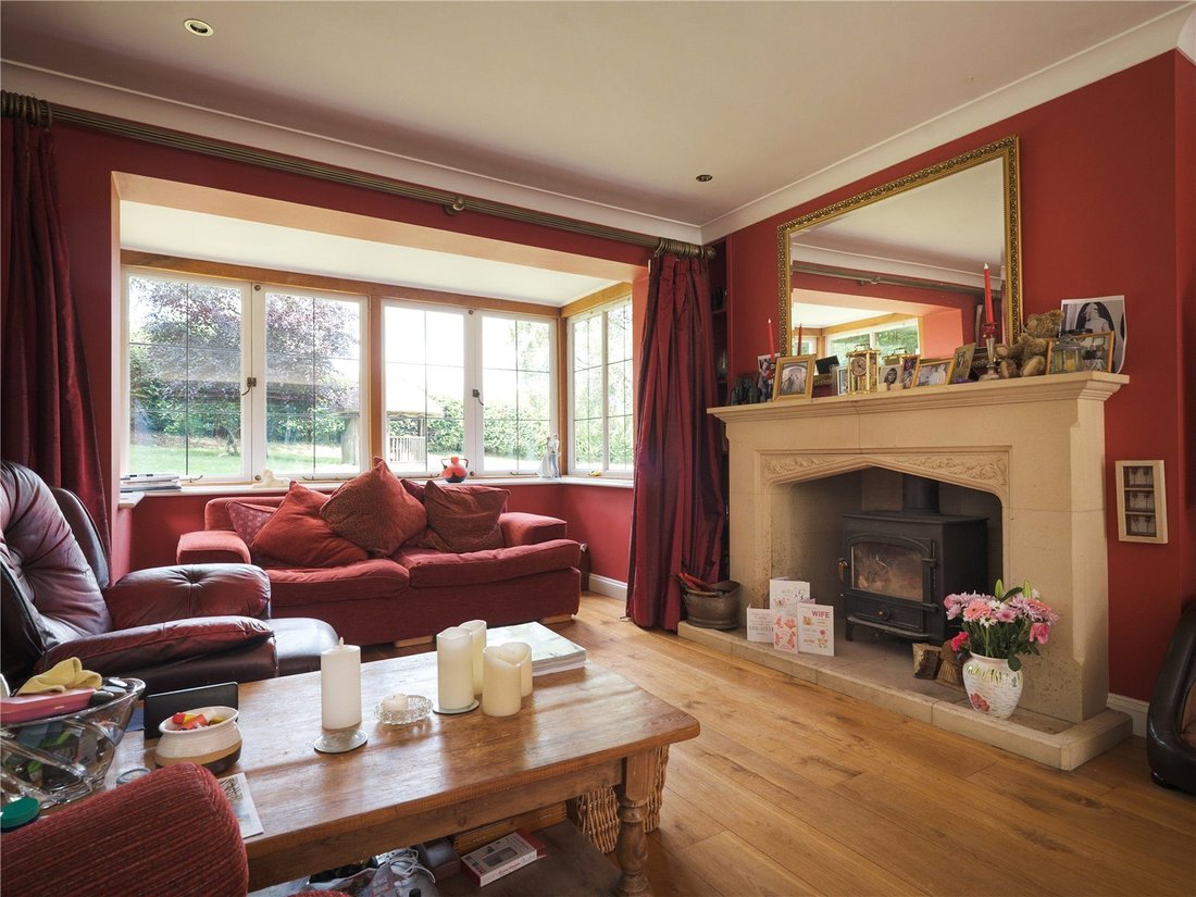 5 Bedroom Detached House For Sale In In Marlborough, England, United