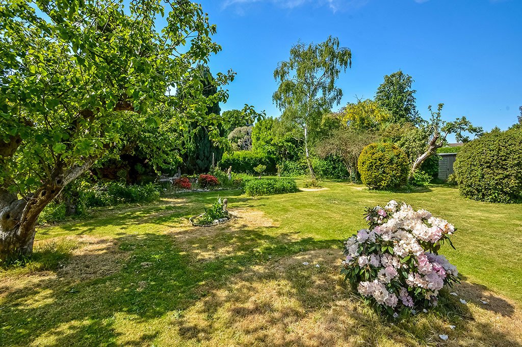 5 Bedroom Detached House For Sale In Havant In Havant, England, United