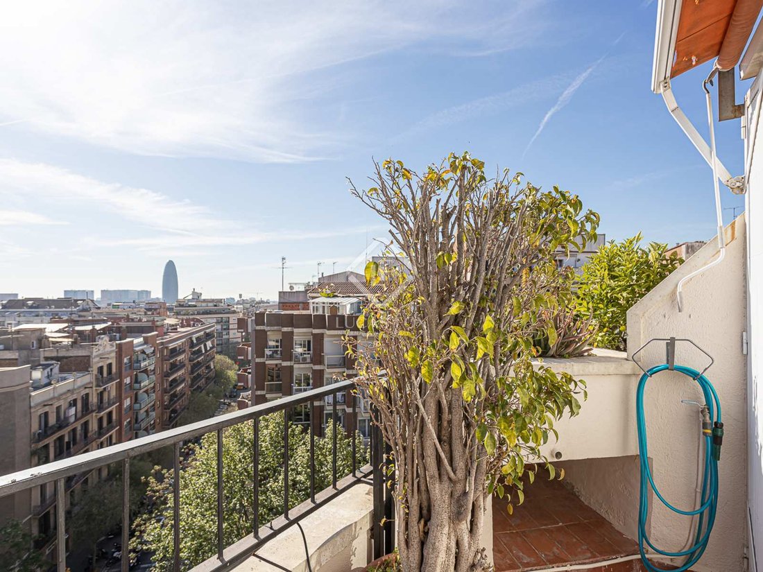 Barcelona Penthouse In Barcelona, Catalonia, Spain For Sale (12759020)