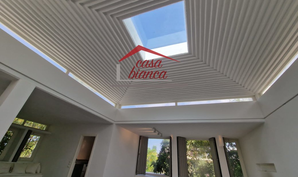 Minimal Detached House With A Distinctive Aesthetic And In Vouliagmeni, Greece For Rent (13338495)