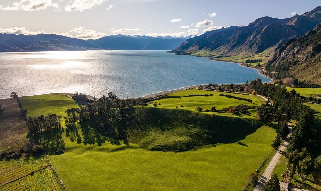 Once In A Generation Spectacular Lakefront In Lake Hāwea, Otago, New ...