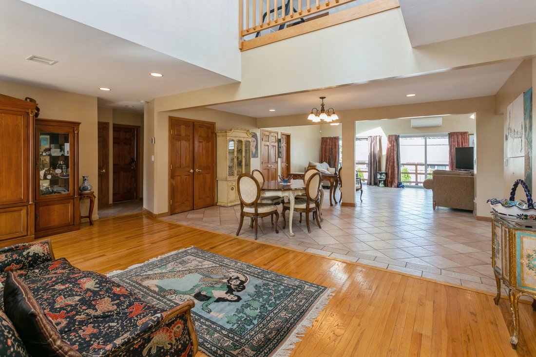 House in New Hyde Park, New York, United States 2 - 13338846