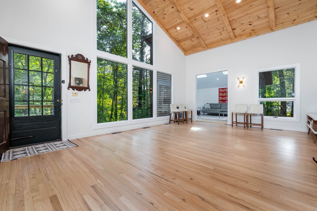 23 Cedar Ln Extension In Sherman, Connecticut, United States For Sale