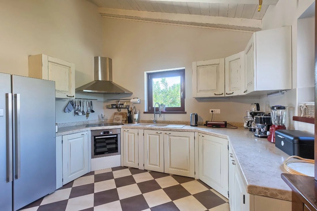 House With Pool Pula, Istria In Pula, Croatia For Sale (13294386)