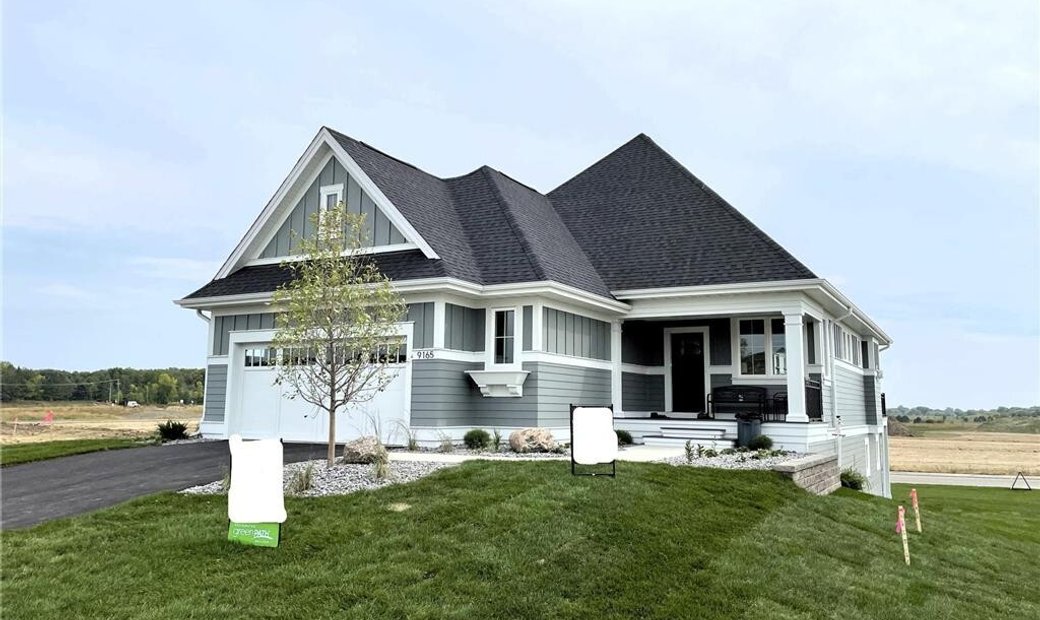 Single Family Detached Chanhassen In Chanhassen, Mn, United States For