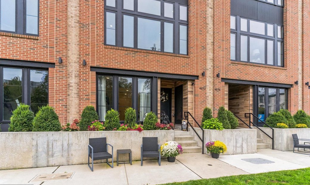 Sleek Luxury Townhome In Philadelphia, Pennsylvania, United States For