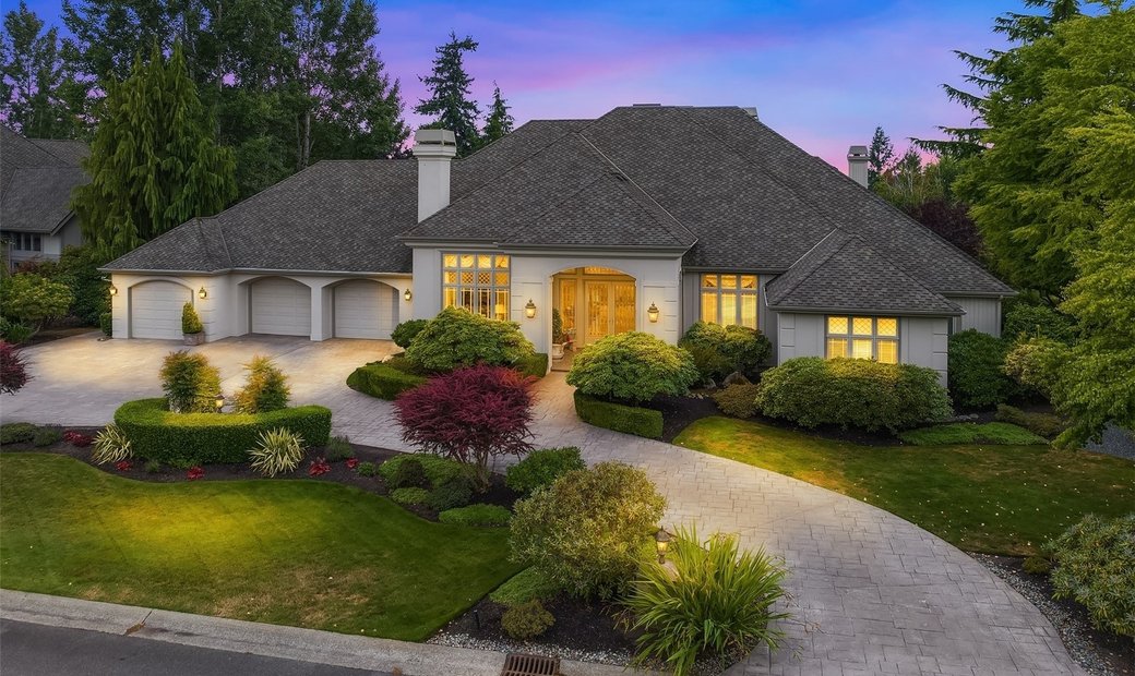 Elegant Rambler Retreat With Olympic In Snohomish, Washington, United