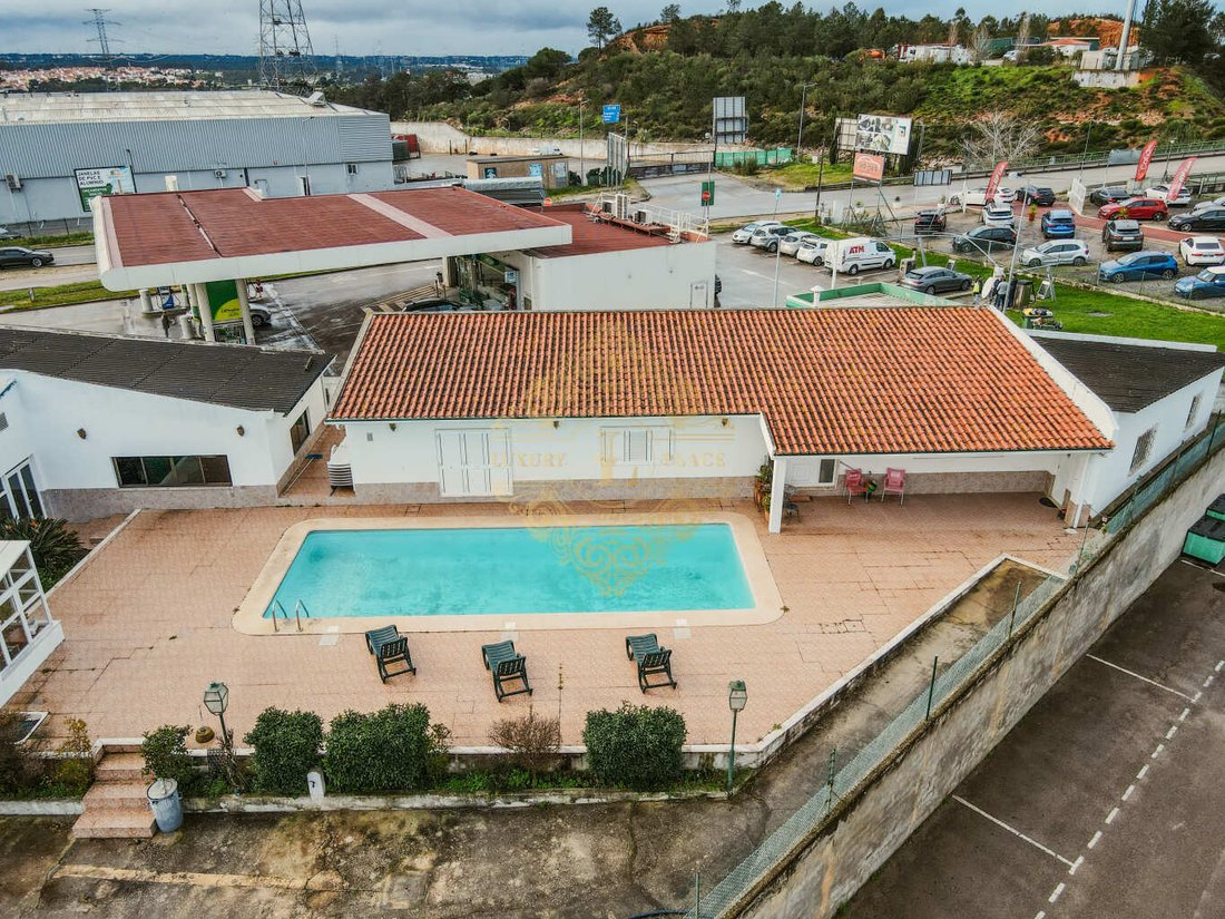 Palmela Town House In Quinta Do Anjo, Setubal, Portugal For Sale (13051303)
