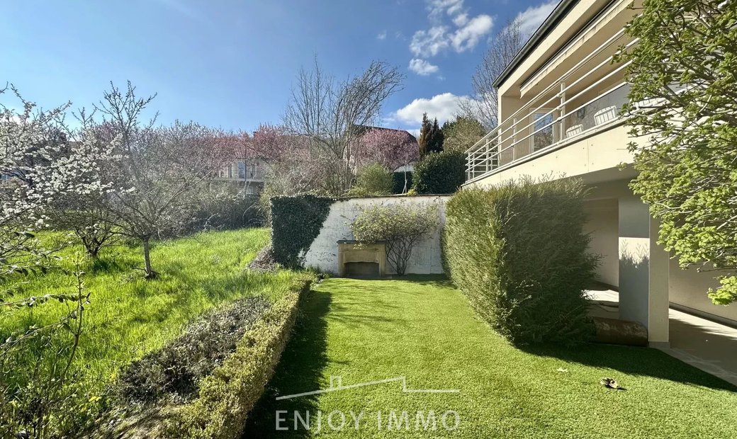 Thionville House In Thionville, Grand Est, France For Sale (12633508)