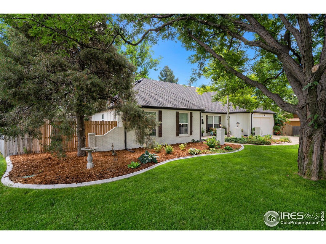Elegant Cottage Style Home In Fairway In Fort Collins, Colorado, United