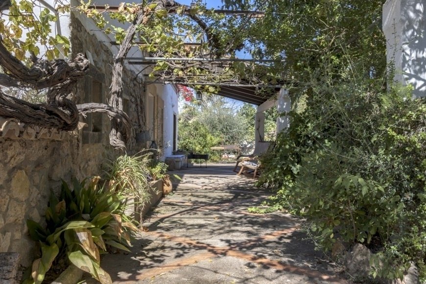 Finca in Pollenca, Balearic Islands, Spain 3 - 13340170