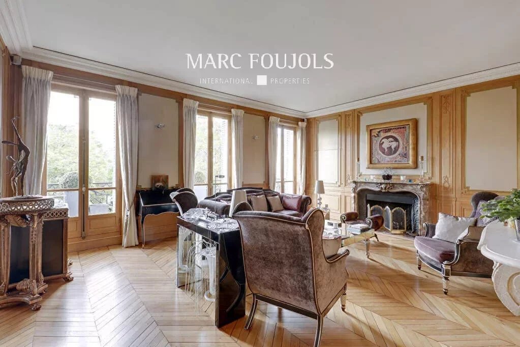 Avenue Foch Reception Apartment. In Paris, île De France, France For