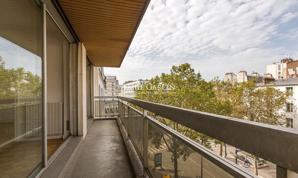 La Motte Picquet Grenelle / Le Village Suisse In Paris, île De France