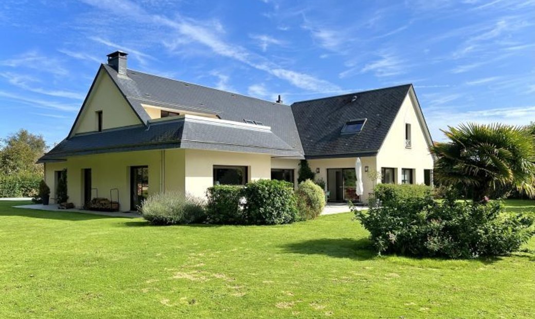 Cabourg Contemporaine In Cabourg, Normandy, France For Sale (13343168)