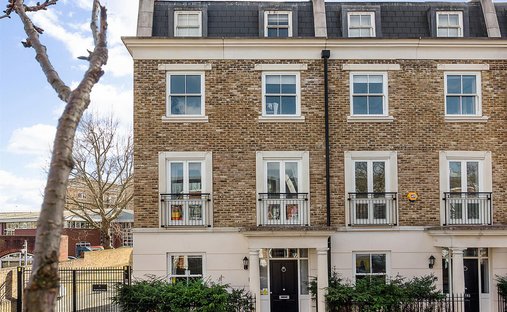 House in Hurlingham, Hammersmith and Fulham, England 1