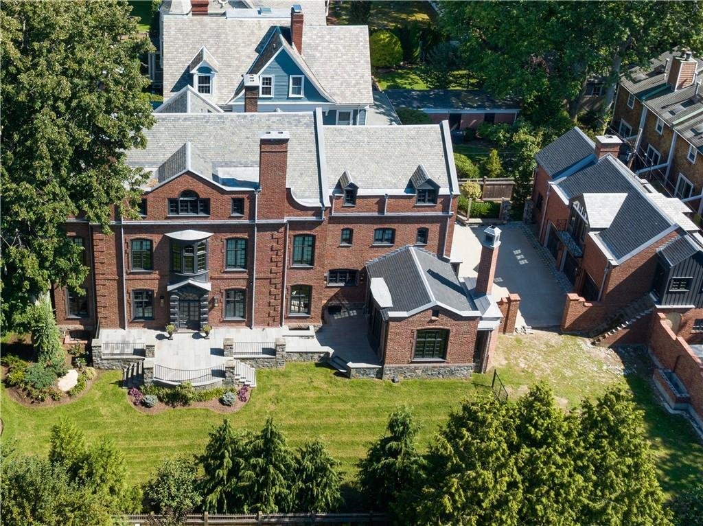 Stunning Wayland Square Estate In Providence, Rhode Island, United