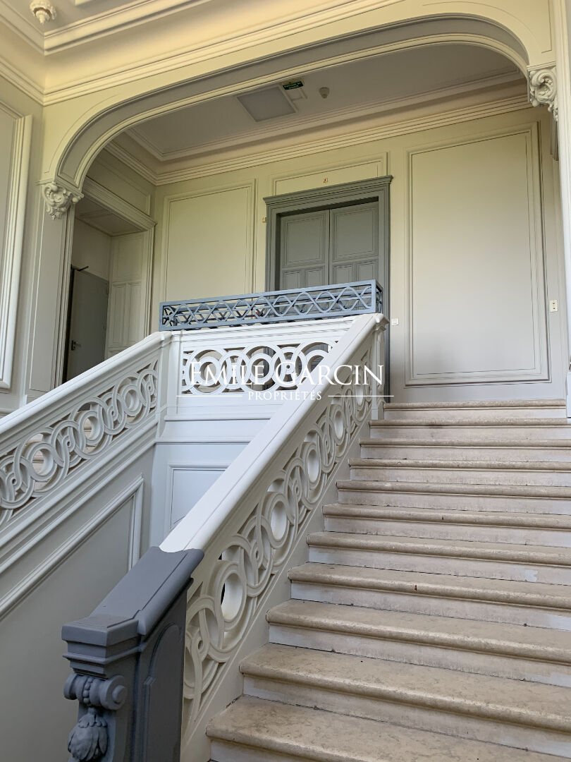 For Sale Chateau On 54 Hectares In In La Flèche, Pays De La Loire