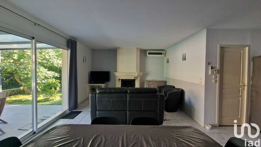 Vente Maison/Villa 5 Pièces In Mérignac, Nouvelle Aquitaine, France For