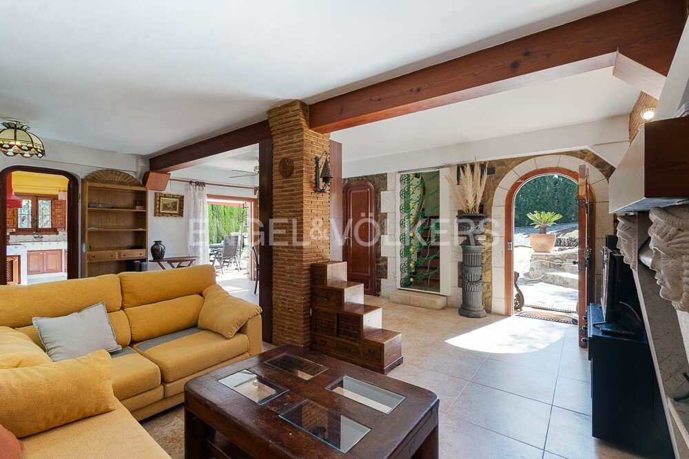 Majestic Detached House In La Eliana In L'eliana, Valencian Community